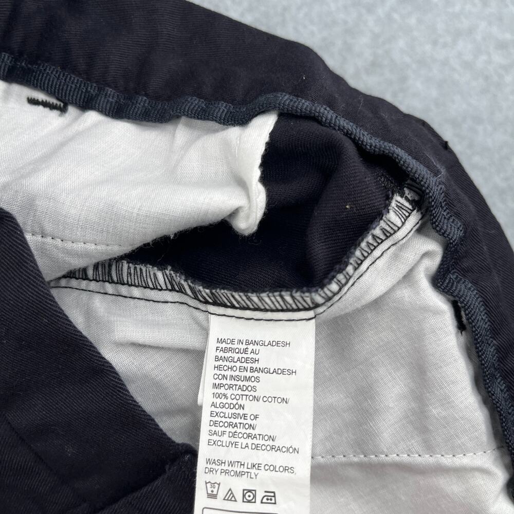IZOD American Chino Pants Mens Size 36x30 Black casual Straight Classic - Picture 8 of 12